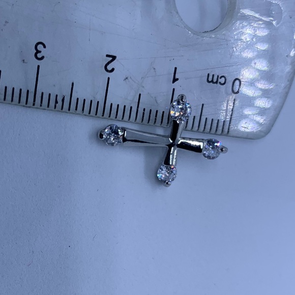 🆕 Silver 925 cross pendant - Picture 5 of 6